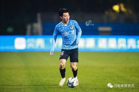 在2023年的赛事全部结束后，国米已经将注意力转向了续约球员，其中迪马尔科和姆希塔良的续约都已经接近完成，预计国米会在今天进行官宣。